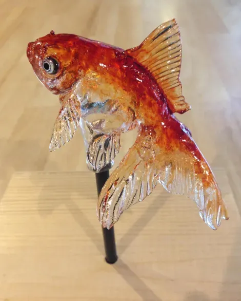 Amezaiku, le poisson rouge du magasin Ame-shin