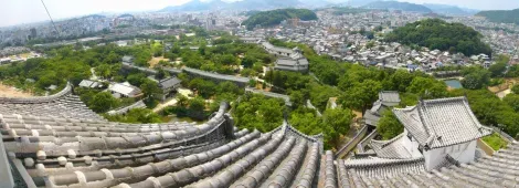 Vistas de la ciudad desde el castillo de Himeji