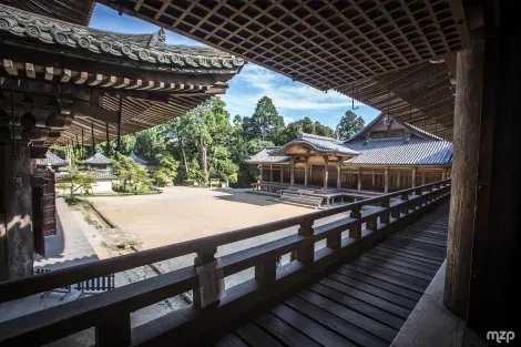 El templo Shoshazan Engyō-ji es un templo de la escuela Tendai