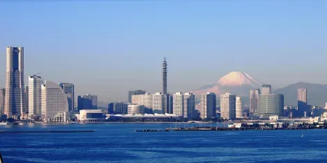 Vistas sobre Yokohama y el Monte Fuji