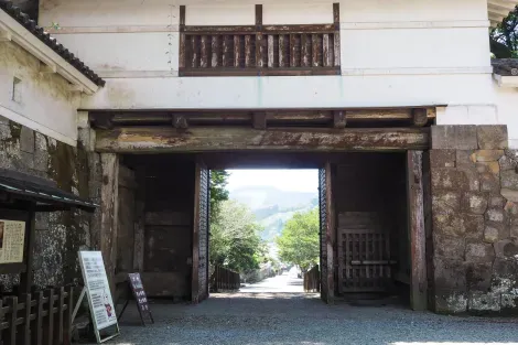 Vue sur le paysage d'Obi depuis son château