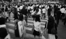 La foule dense du quartier de Shibuya à Tokyo