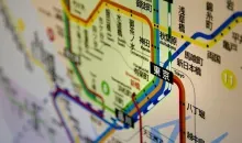 Les cartes du réseau de métro vont proposer une version en anglais, sans les caractères japonais