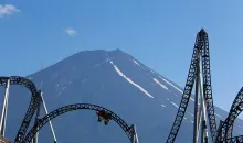 Montagnes russes et mont Fuji