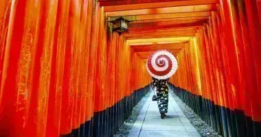 Besuchen Sie Fushimi Inari, einen der berühmtesten Schreine in Kyoto