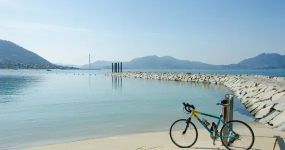 Les plages où l'on peut passer sur la route Shimanami Kaido. 