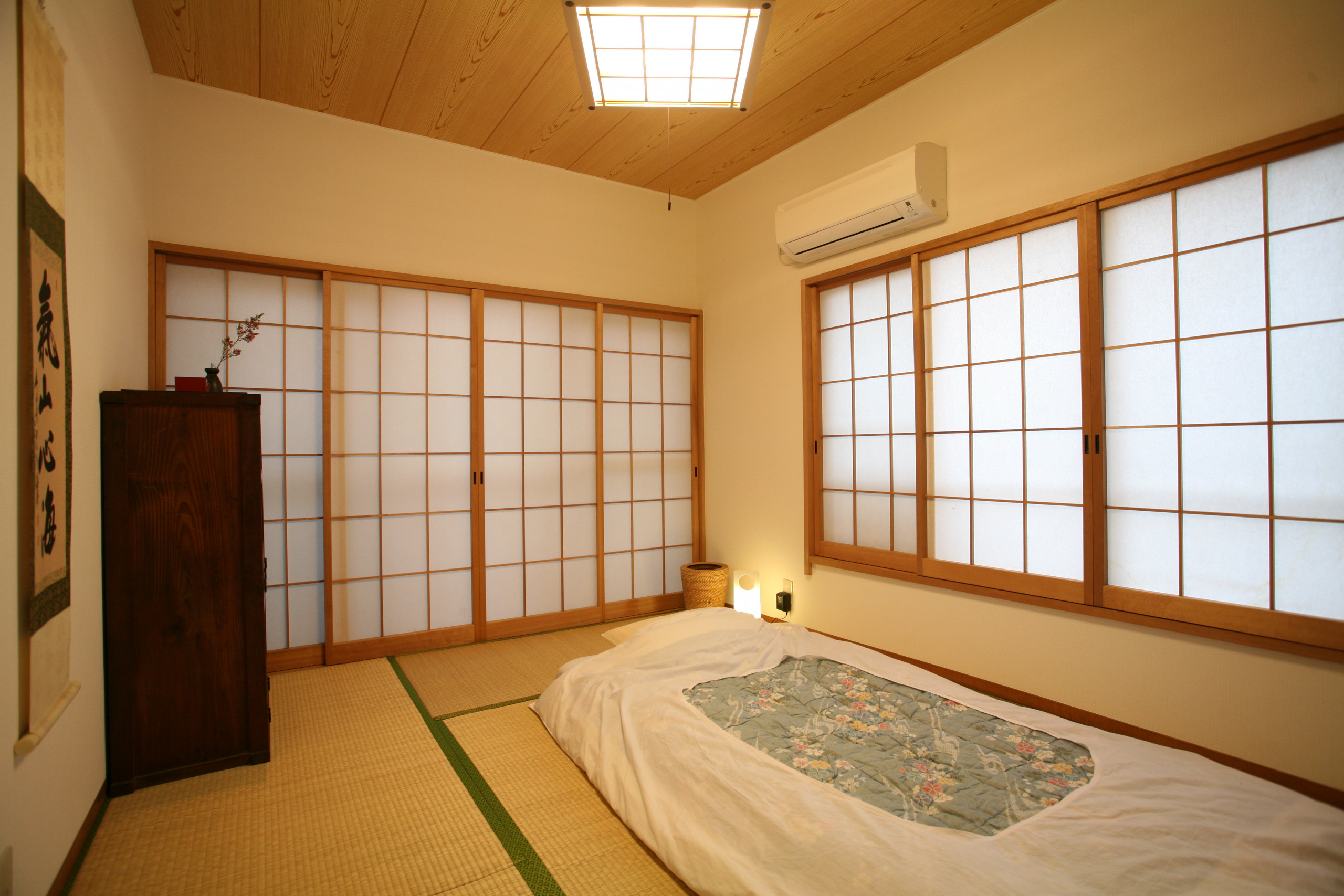 04-futon