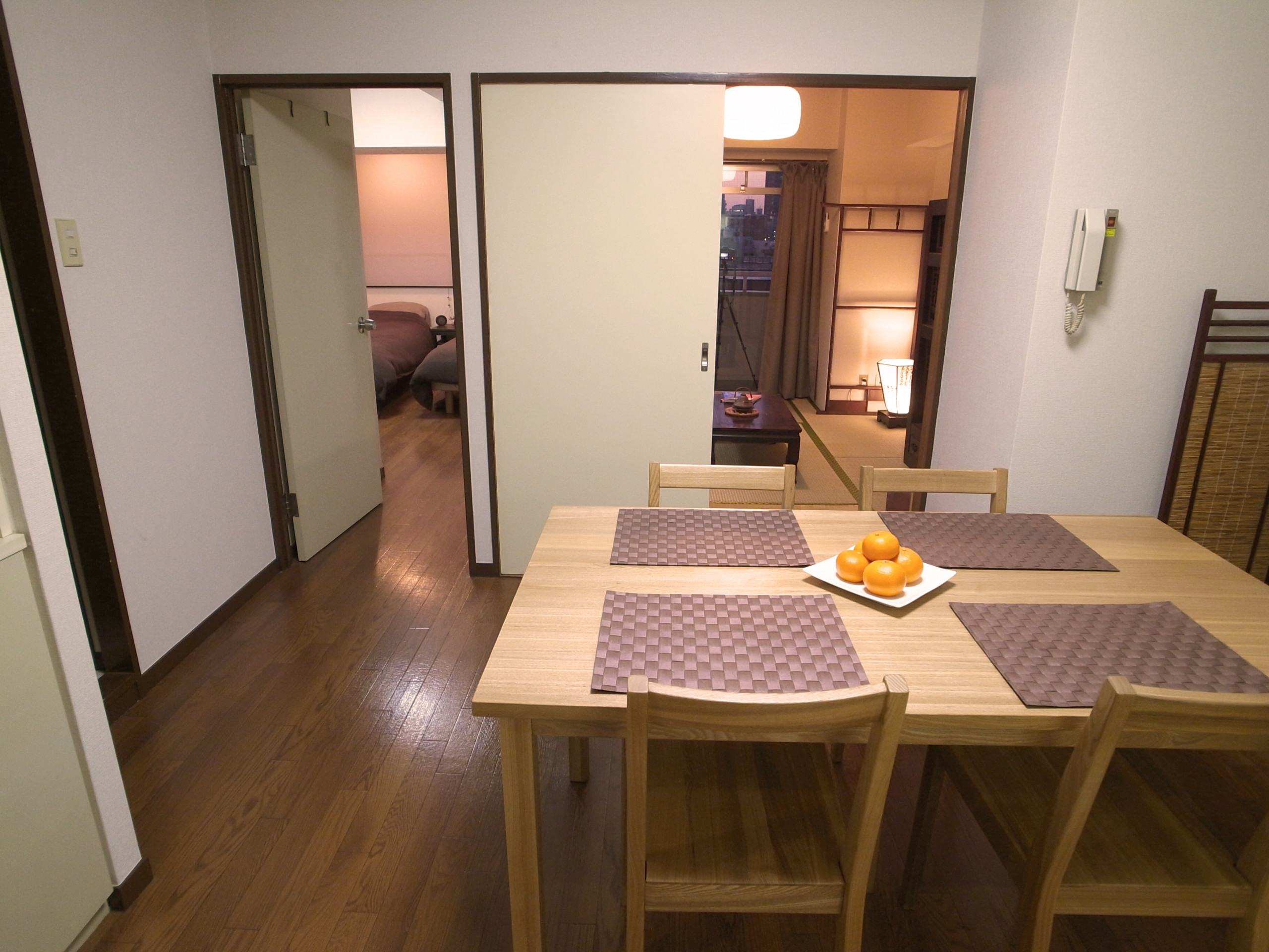 05-dining