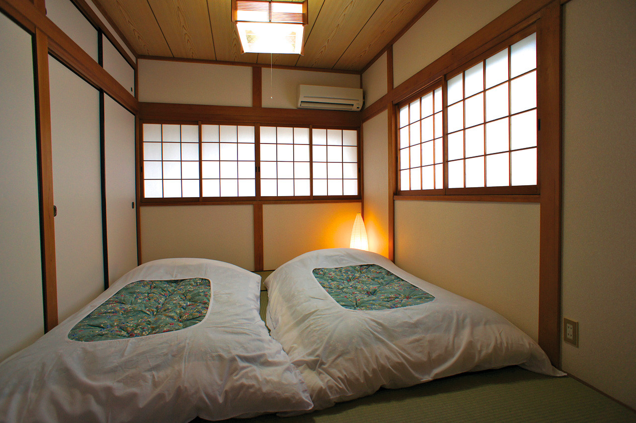 05-futons
