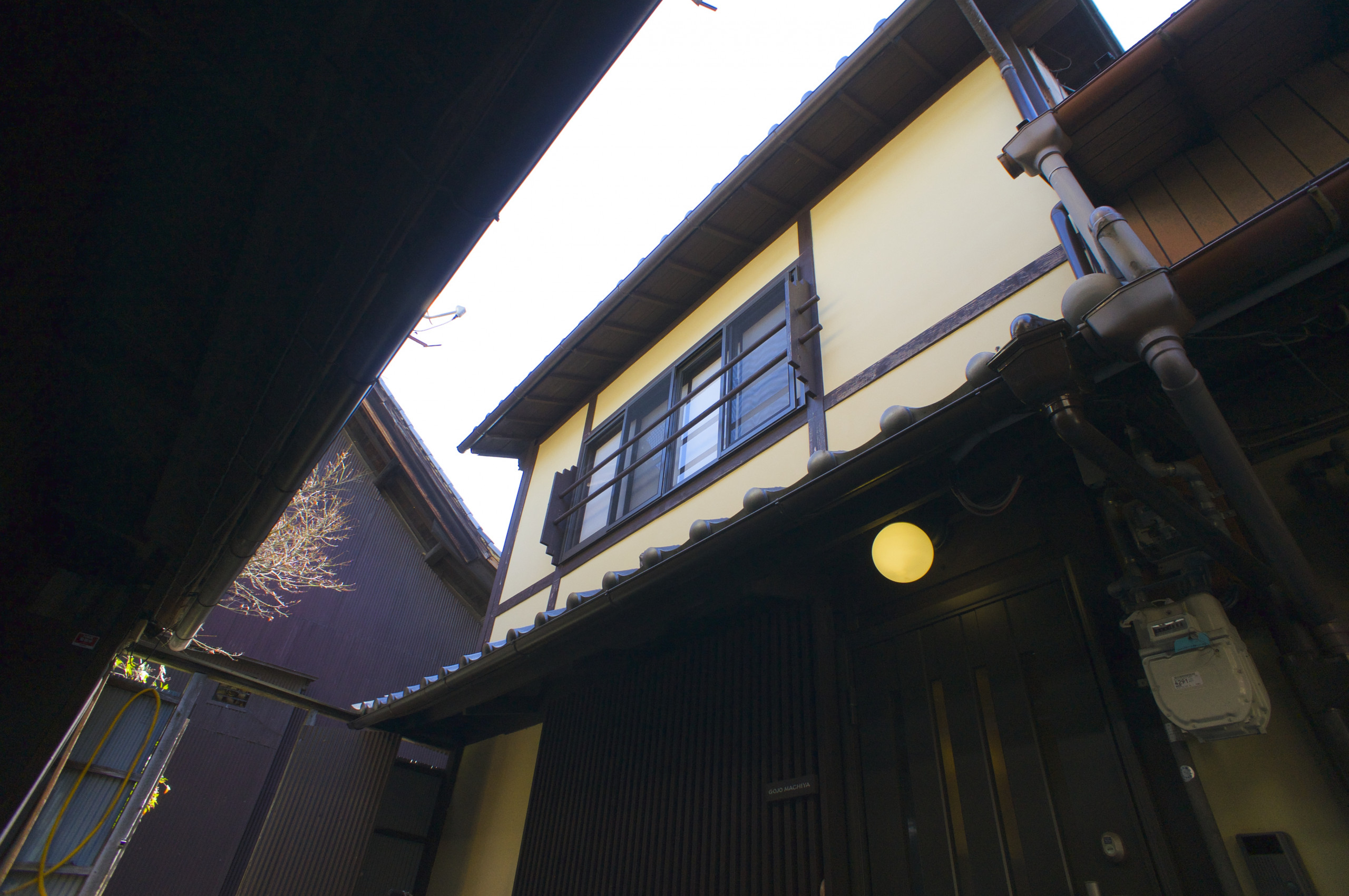 02-facade