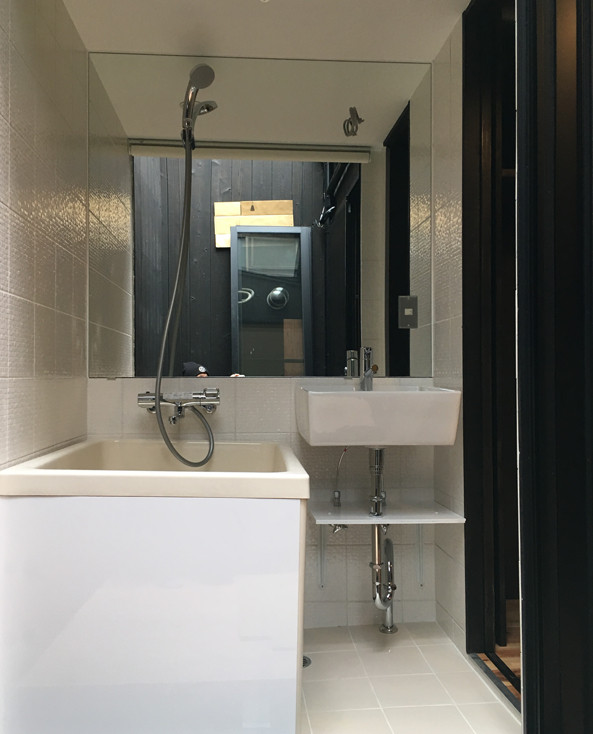 Bathroom2