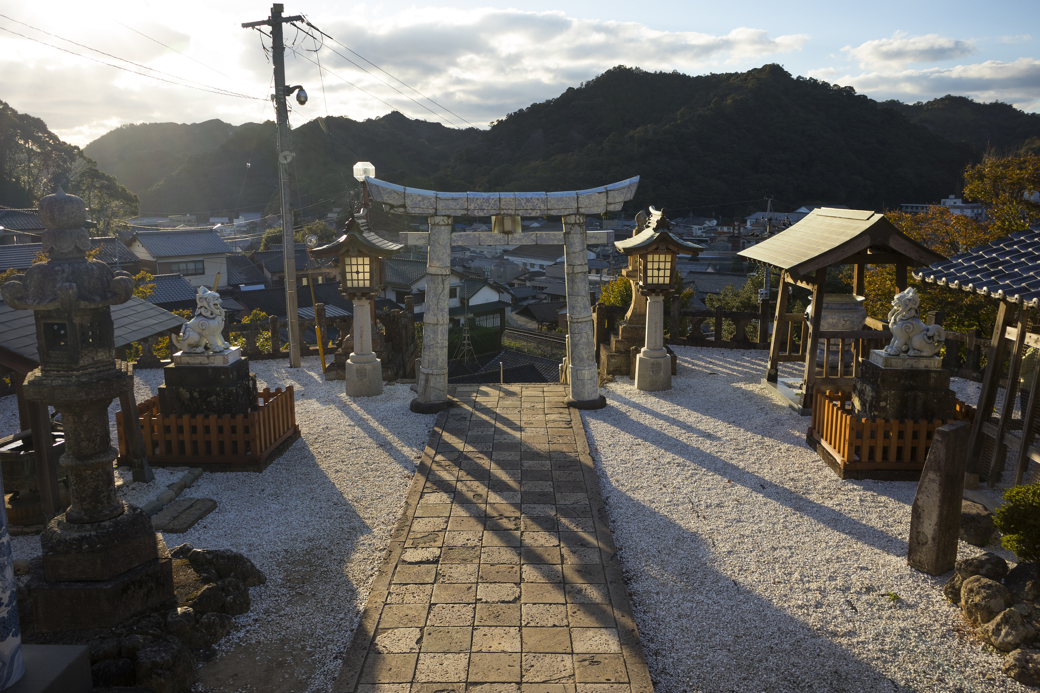 Torii de porcelaine, sanctuaire Tōzan
