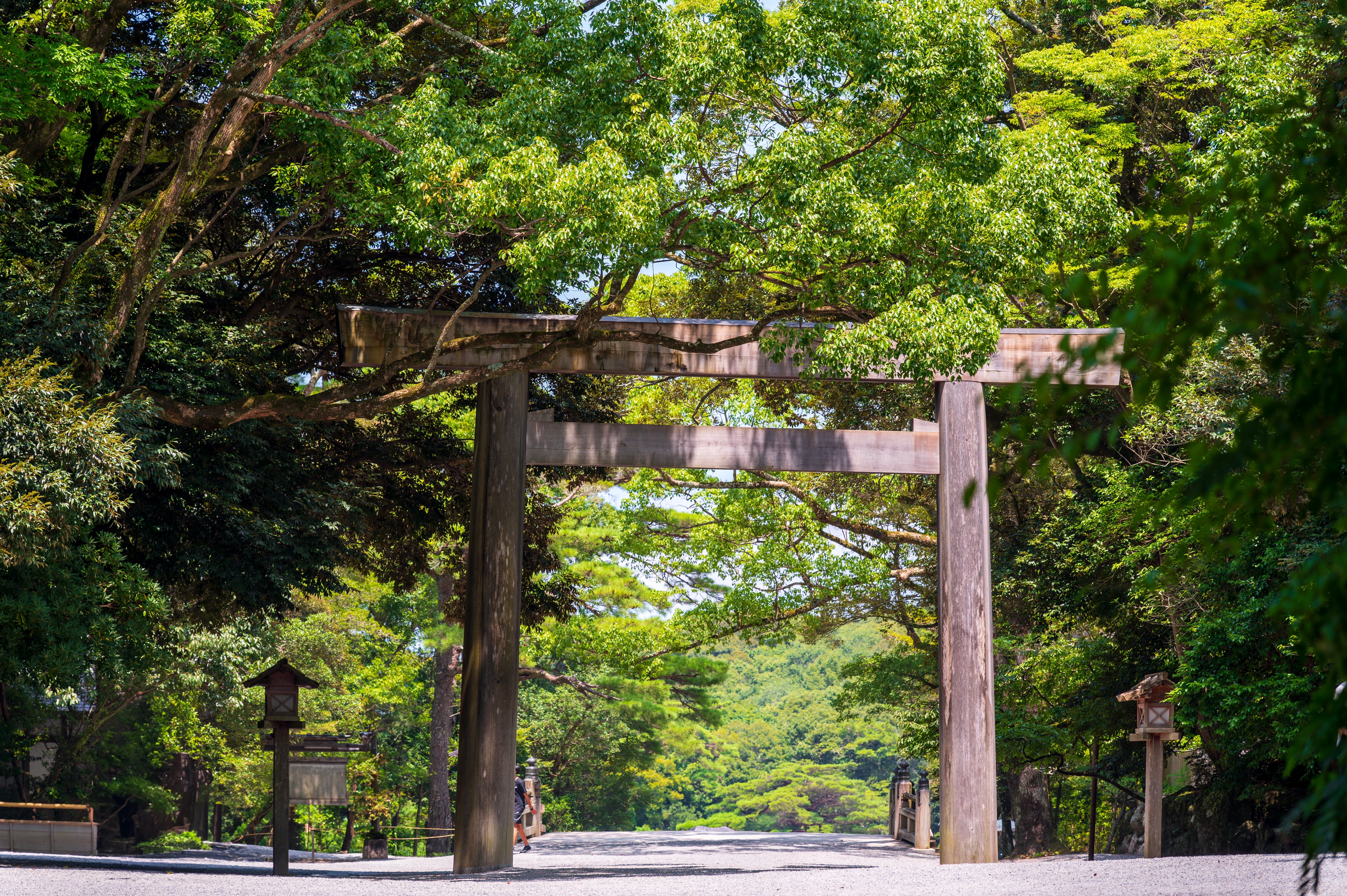 Porte torii du sanctuaire d'Ise Jingu, département de Mie