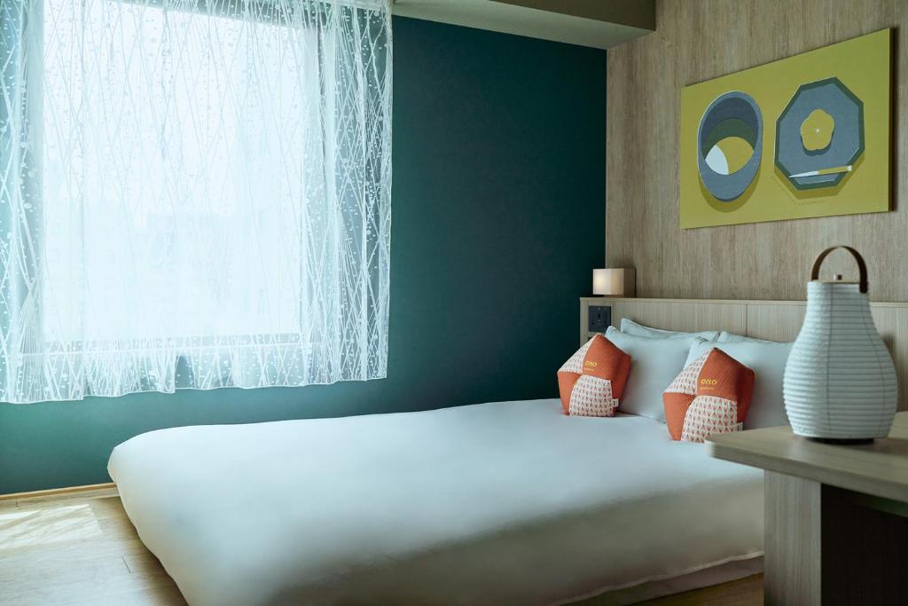 Queen size bed, OMO5 Kanazawa