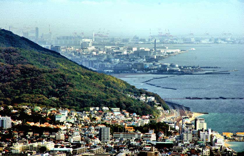 Akashi Straits Suspension Bridge, Hyogo Prefecture, Japan.