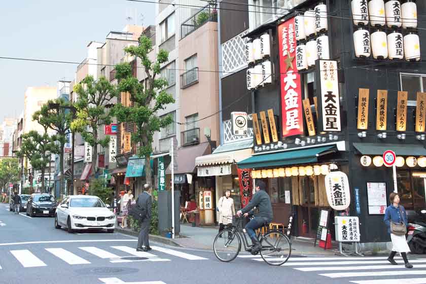 Amazakeyokocho Avenue, Ningyocho, Nihonbashi, Tokyo, Japan.