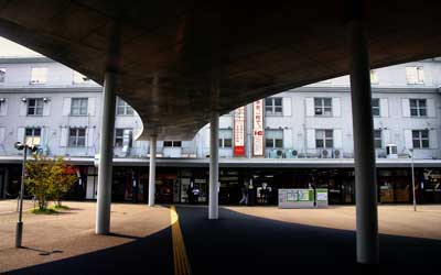 Shirakawa Gate (East Exit) Square of Kumamoto Station.