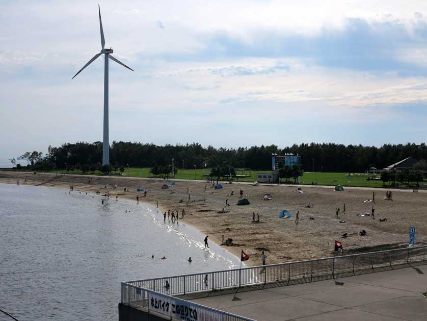 Blue Sun Beach, Shinmaiko, Nagoya.