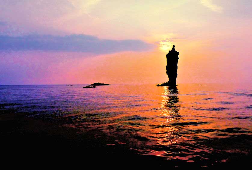 Candle Rock (Rosokujima), Dogo, Oki Islands.