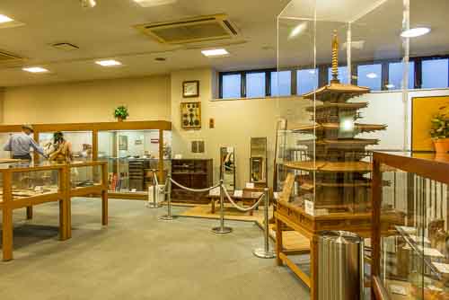 Edo Shitamachi Traditional Crafts Museum exhibition floor, Asakusa, Tokyo.