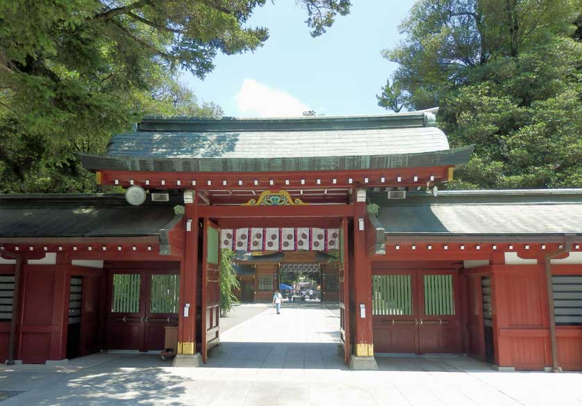 Gates at Okunitama Shrine, Fuchu, Tokyo.