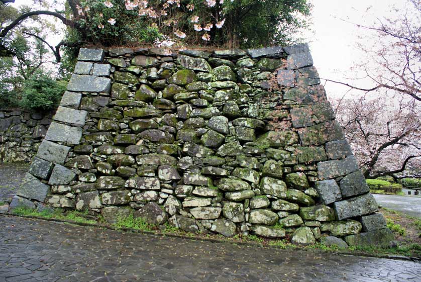 Fukuoka Castle, Fukuoka Prefecture, Kyushu.