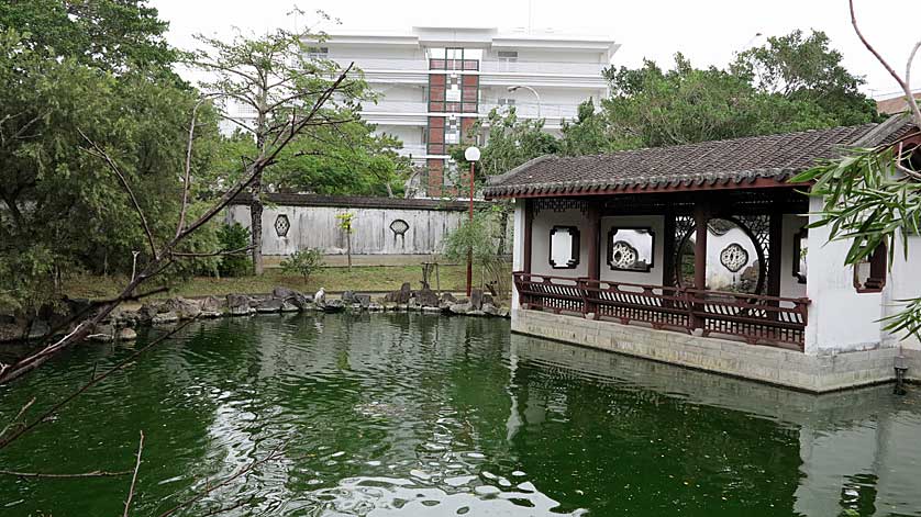 Fukushuen Garden, Naha, Okinawa.