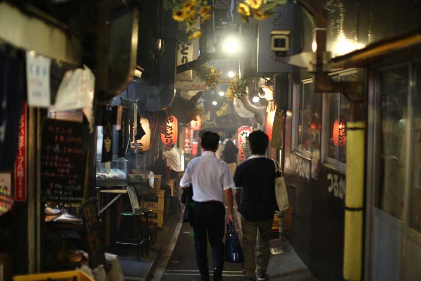 Golden Gai, Shinjuku, Tokyo, Japan.