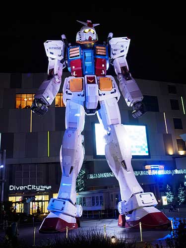 Gundam Statue, Odaiba, Tokyo.