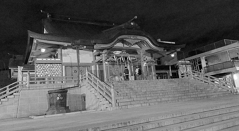 Hanazono Shrine, Shinjuku, Tokyo.