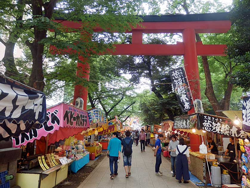 Hanazono Shrine, Shinjuku, Tokyo.