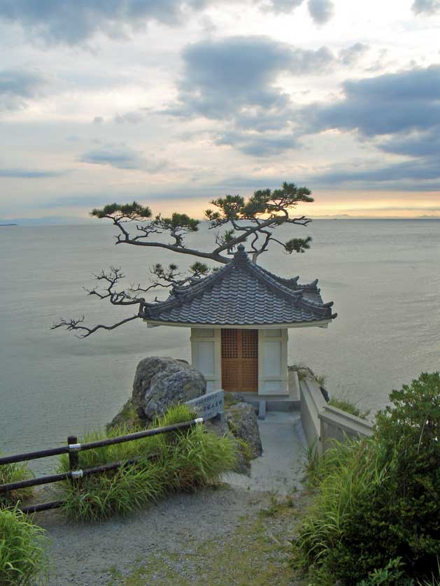 Sennin-do, Himeshima, Kyushu.