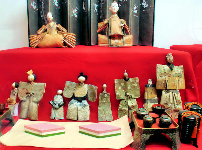 Diorama of the Nagabishina ritual.