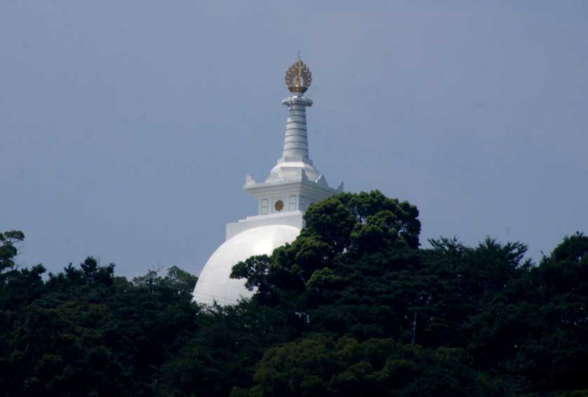 Hanaokayama Peace Pagoda, Kumamoto.