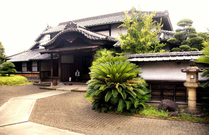 Main entrance to Hosokawa Gyobutei, Kumamoto, Kyushu, southern Japan.