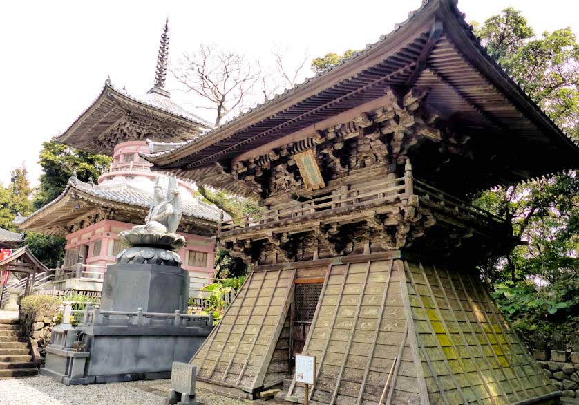 The bell tower and pagoda at Hotsumisakiji Temple.