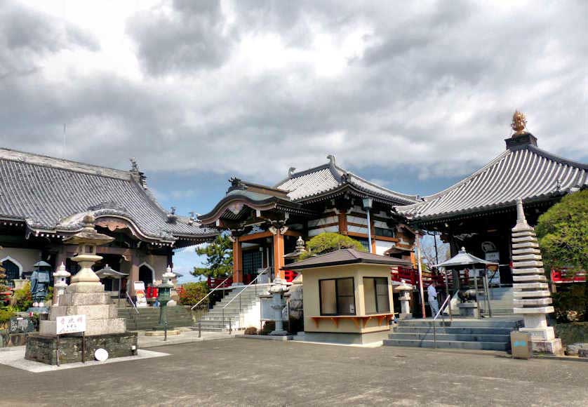 Three of the halls at Idoji temple.