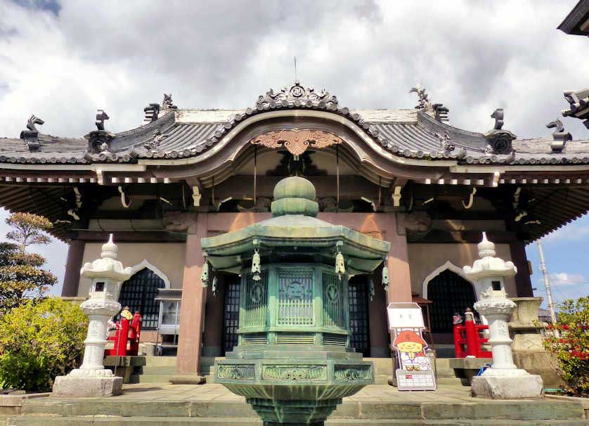 The Hondo ( main hall) of Idoji Temple, Shikoku.