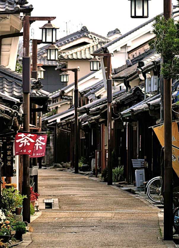 Surprisingly uncrowded historic streetscapes of Imaicho in Kashihara.