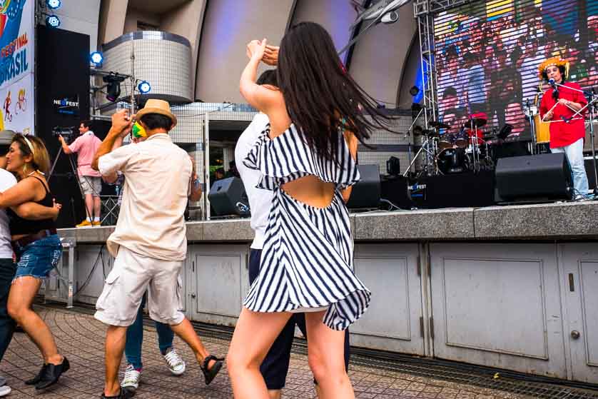 Dancing in front of the outdoor stage, Yoyogi Event Plaza, Jinnan 2-chome, Shibuya, Tokyo.