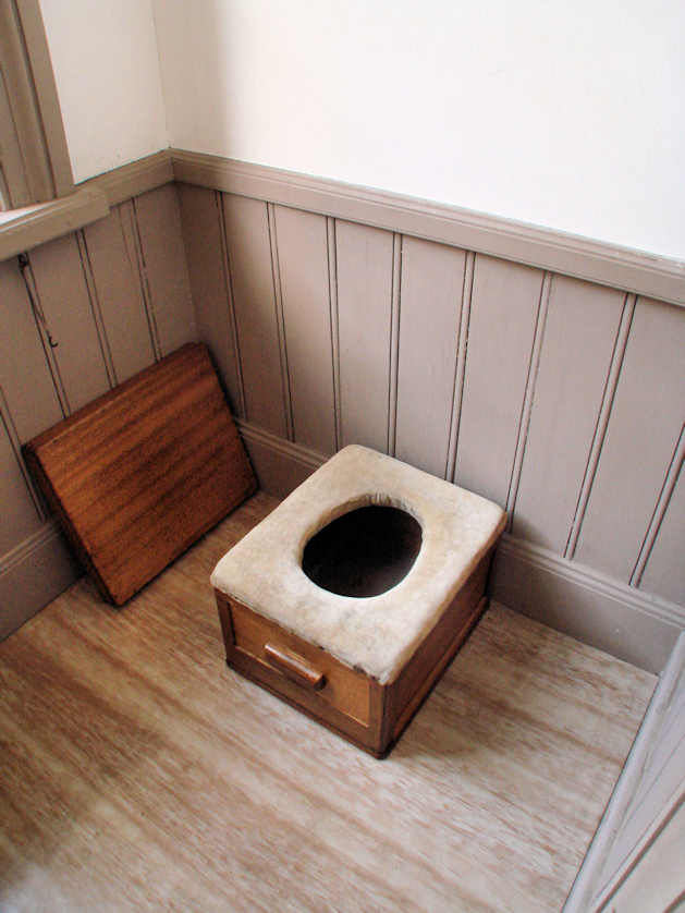 Wooden toilet at Jinkakupu, Tottori City, Tottori Prefecture.