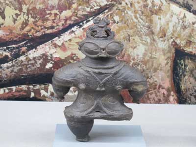 Dogu figure, Aomori.