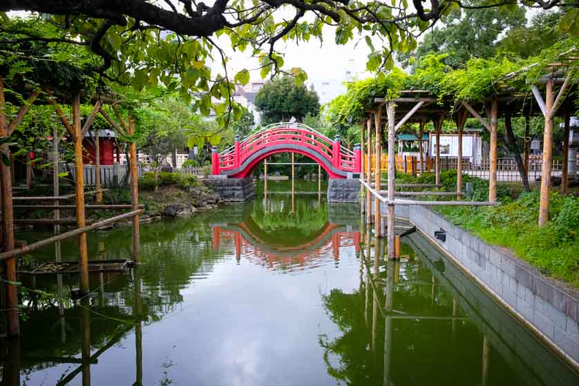 Pond and bridge, Kameido Tenjin Shrine, Tokyo.
