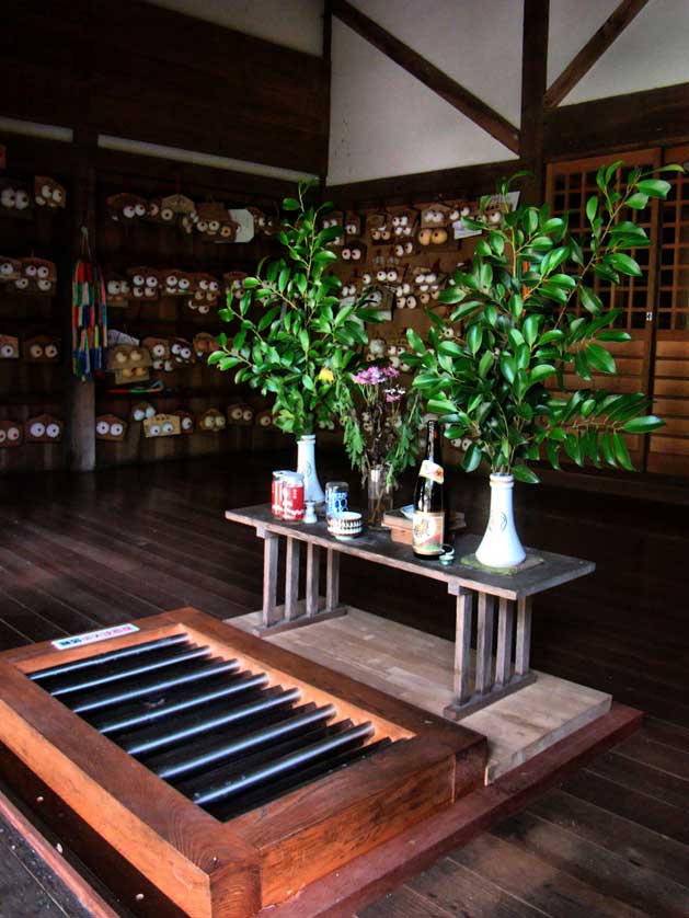 Karube Shrine, Okayama.