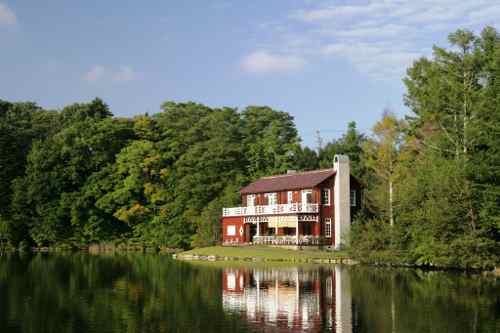 Lake Shiozawa, Karuizawa Taliesin.