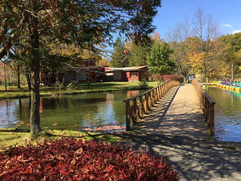 Lake Shiozawa, Karuizawa Taliesin.