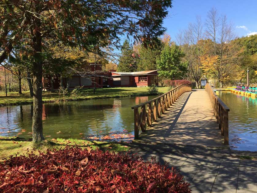 Lake Shiozawa, Karuizawa Taliesin.