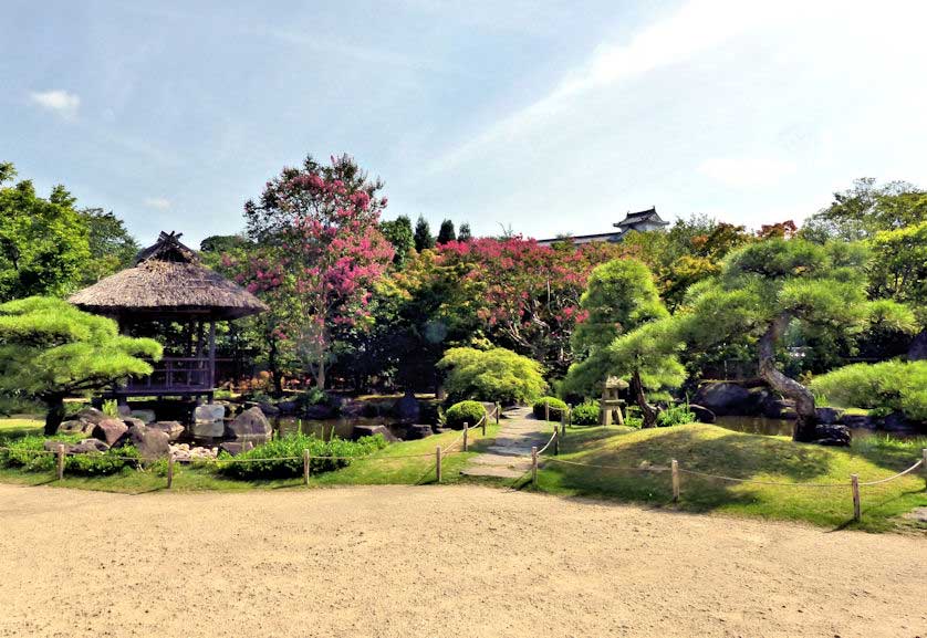 Koko-en garden with Himeji Castle in the background.