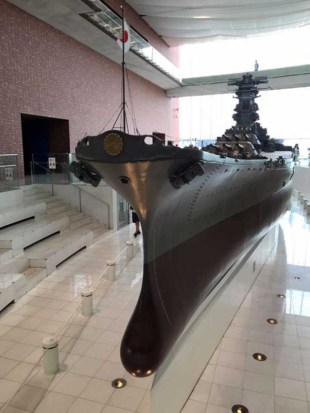 Scale replica of the Yamato, Kure.