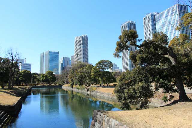 Kyu-Shiba-rikyu Gardens, Tokyo.